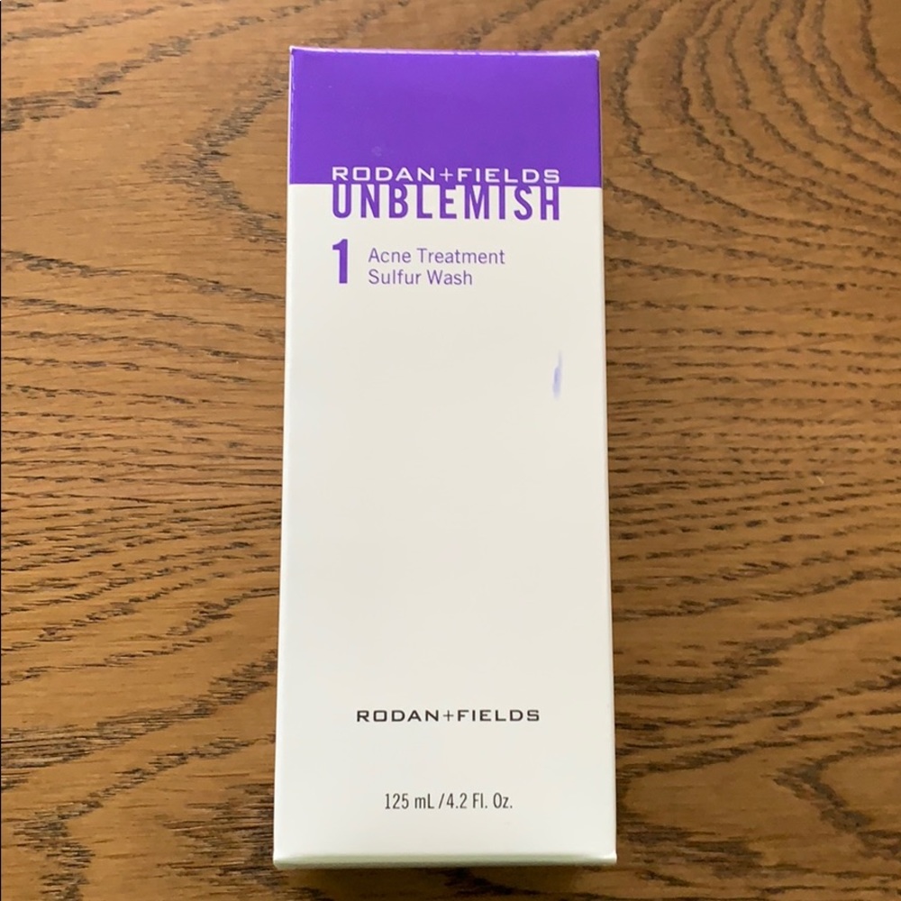 Rodan + Fields Acne Treatment Sulfur Wash